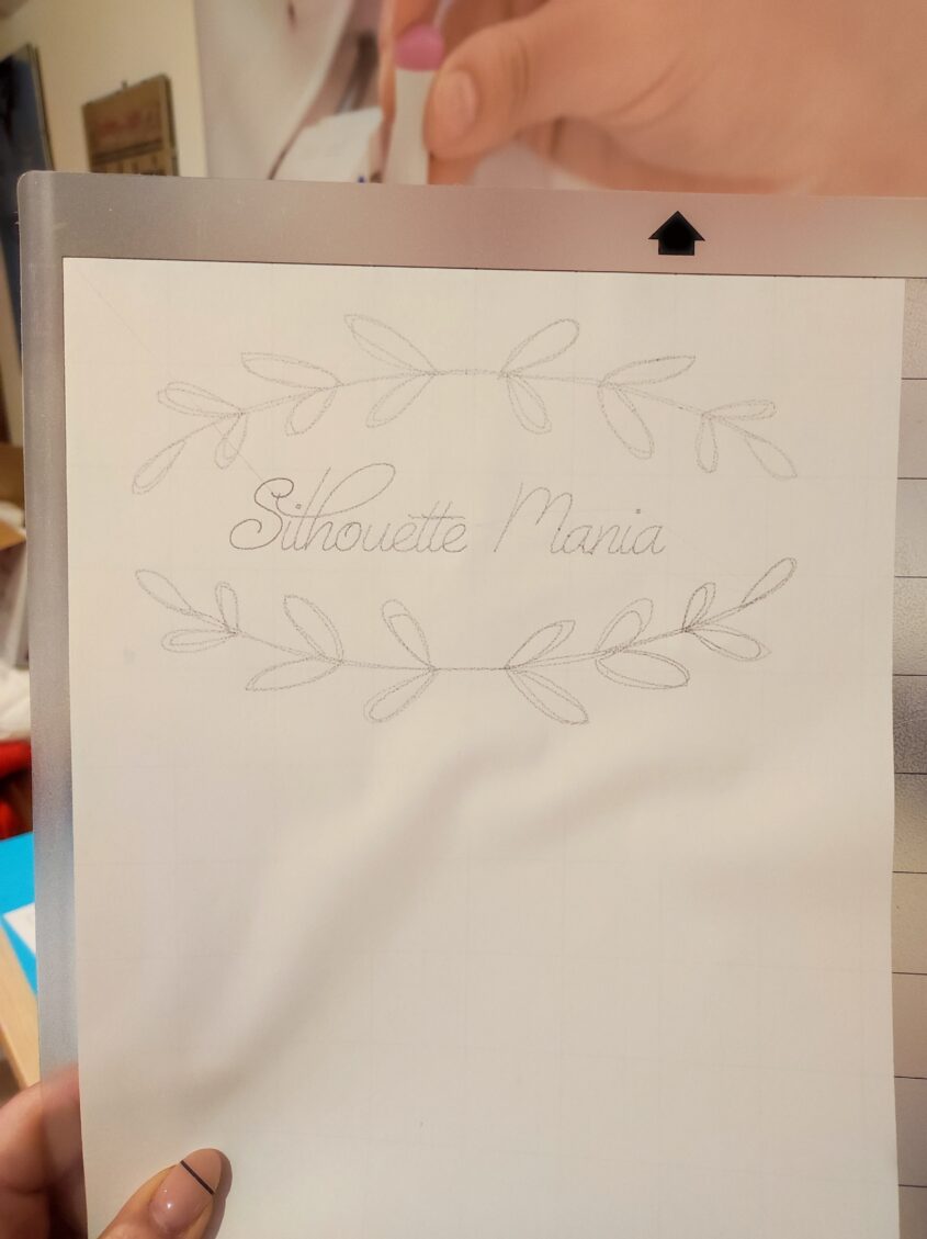 SCRIVERE CON IL PLOTTER SILHOUETTE